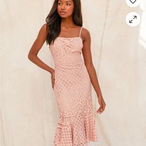 NWT Unlimited Love Dusty Pink Lace Trumpet Midi Dress